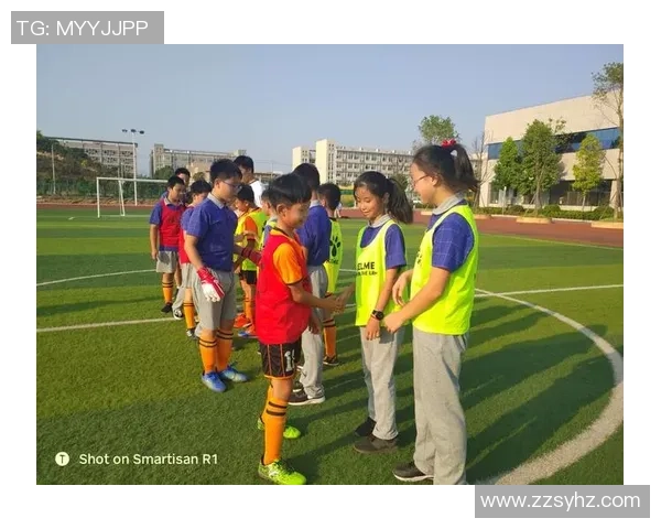 足球明星高清群像大赏展现足坛风采与激情的完美瞬间 足球明星高清群像大赏展现足坛风采与激情的完美瞬间